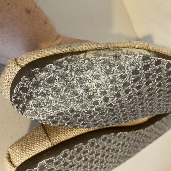SOLD Toms Beige Natural ECO Un-dyed Jute Fabric Slip On Comfort Shoes Size M10.5 - Picture 10 of 11